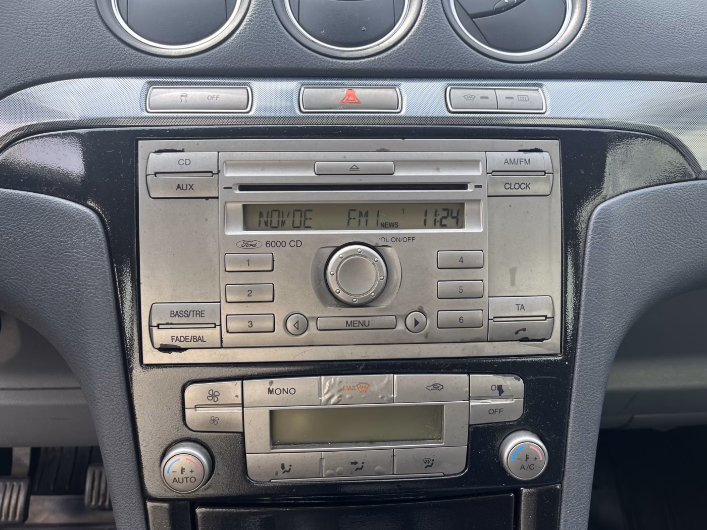 Ford S-MAX фото 16