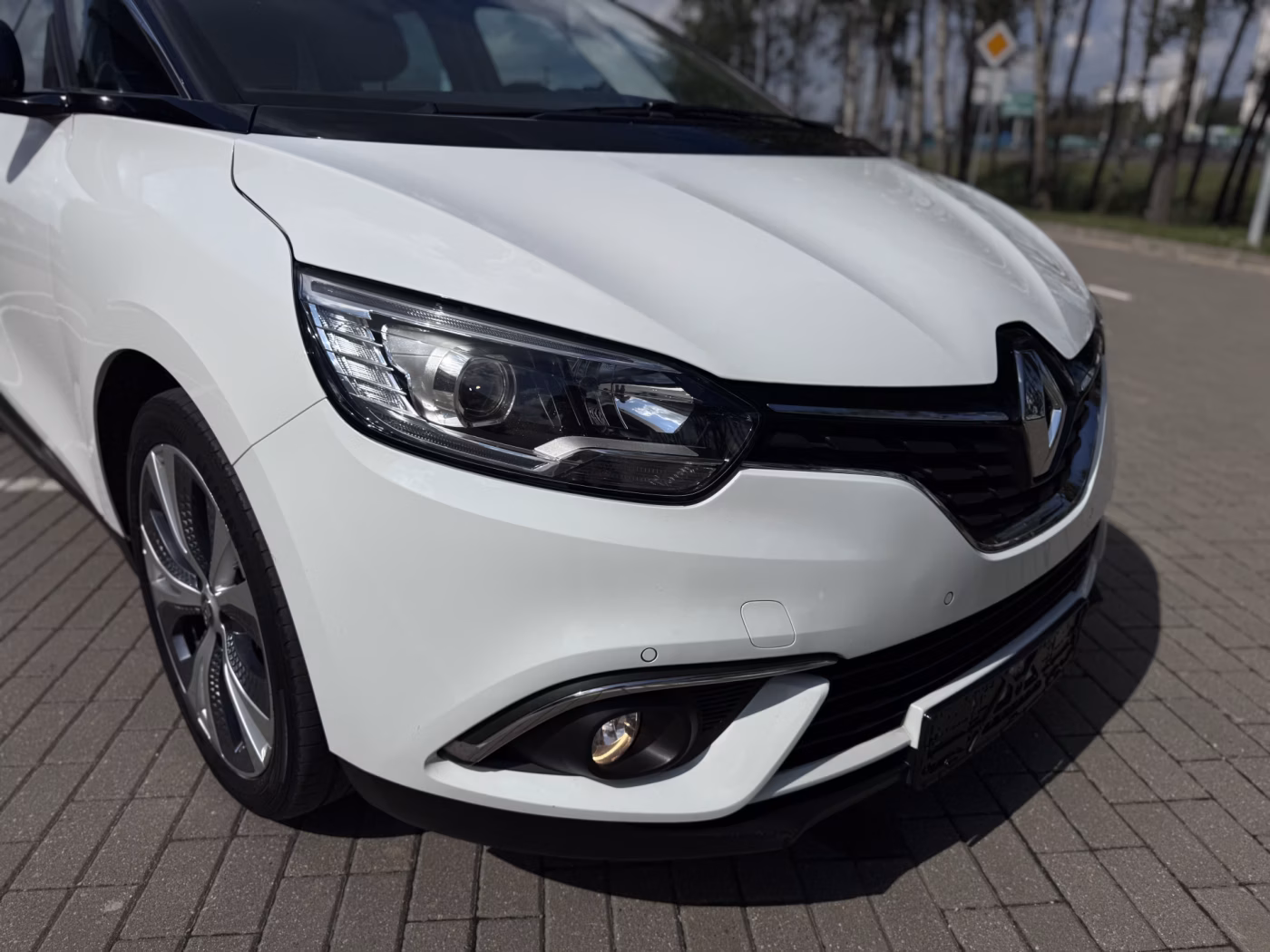 Renault Grand Scenic фото 17