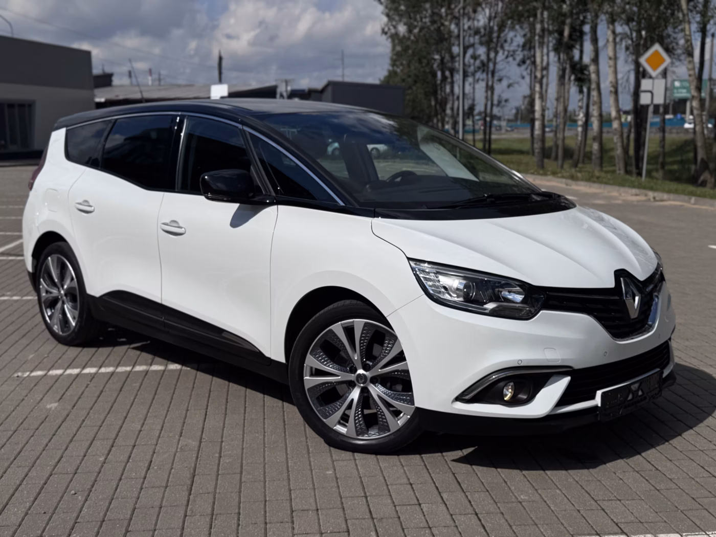 Renault Grand Scenic фото 20