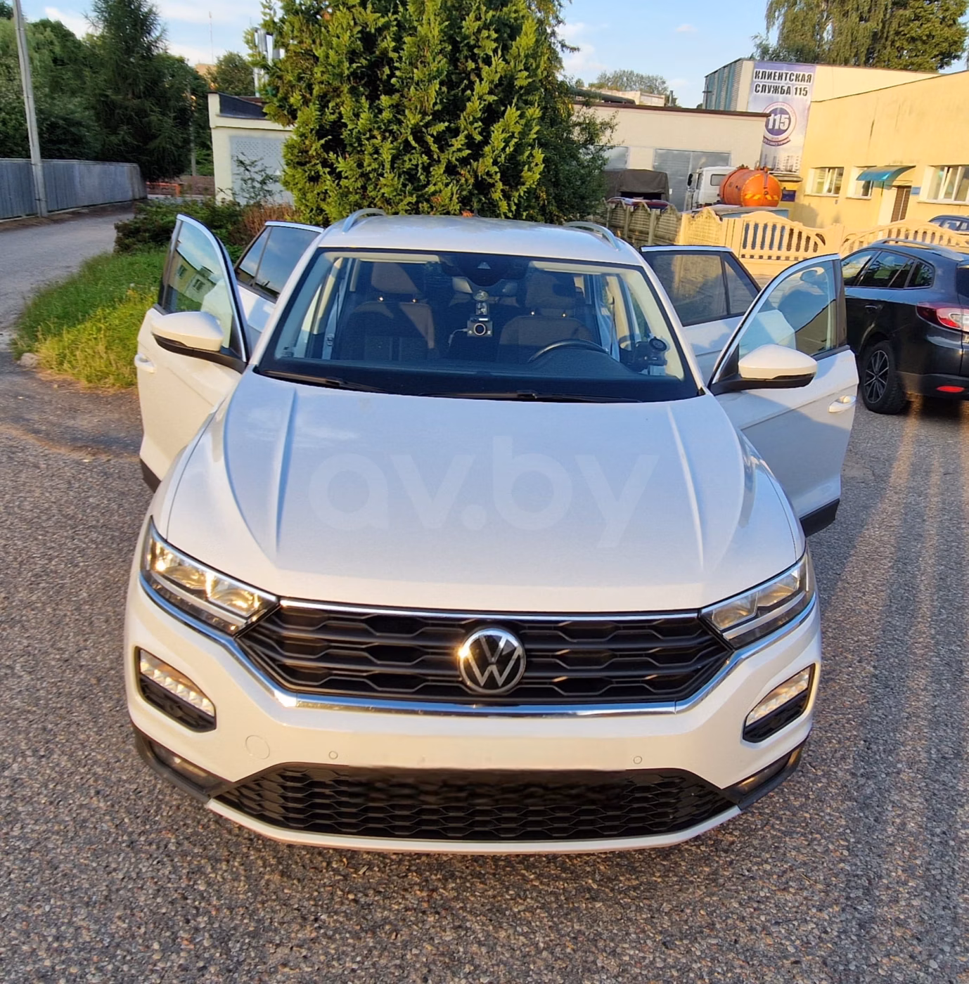 Volkswagen T-Roc фото 6