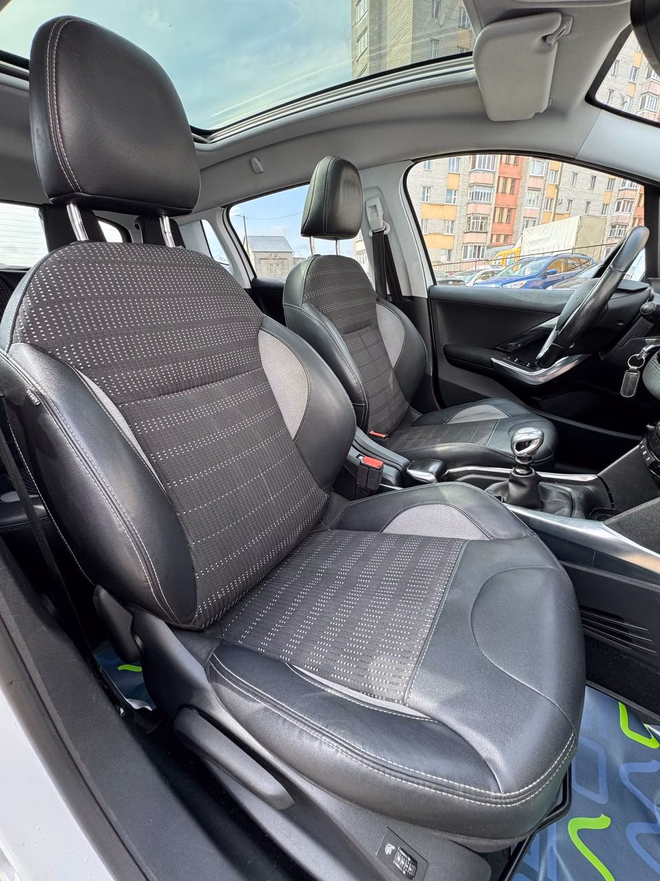 Peugeot 2008 фото 13