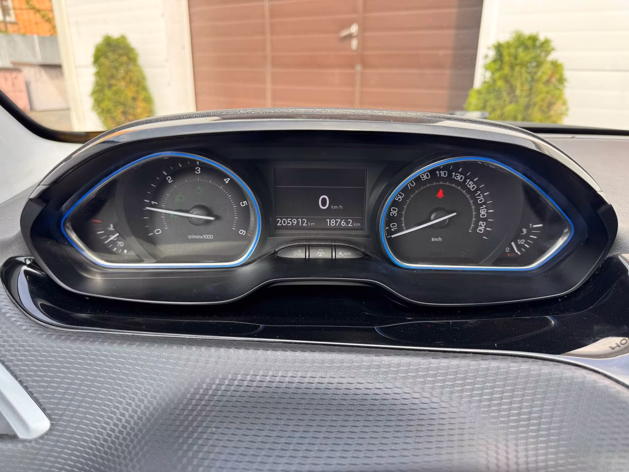 Peugeot 2008 фото 14