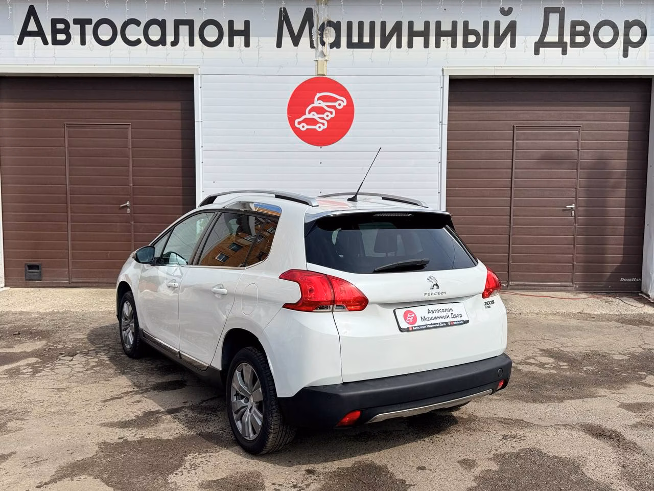 Peugeot 2008 фото 3