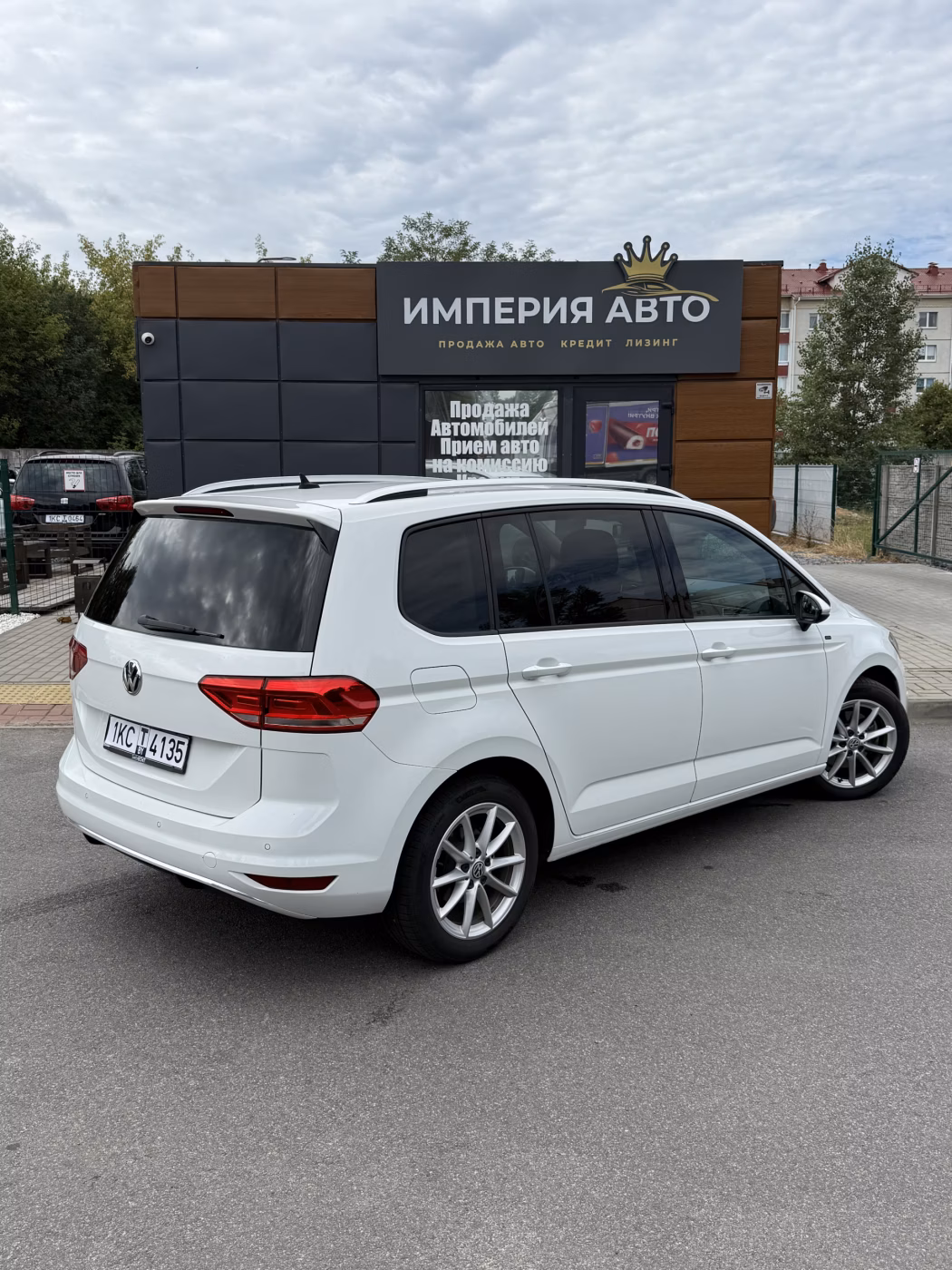 Volkswagen Touran фото 8