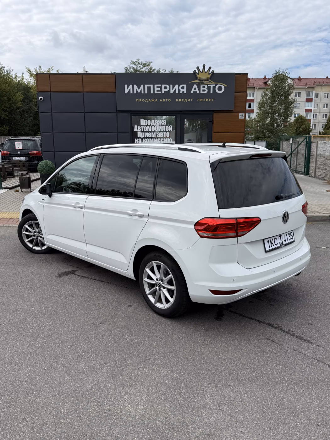 Volkswagen Touran фото 6