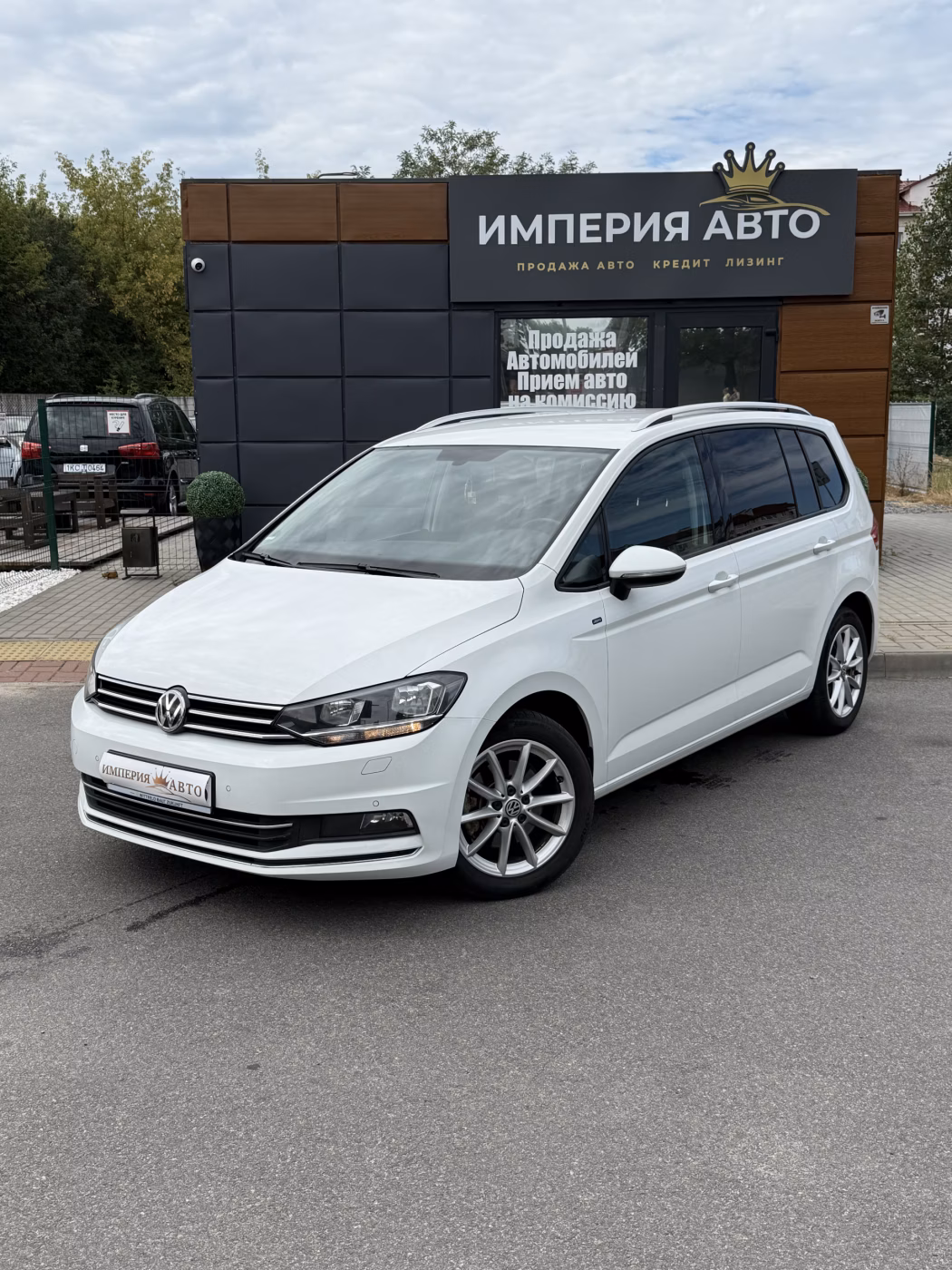 Volkswagen Touran фото 3