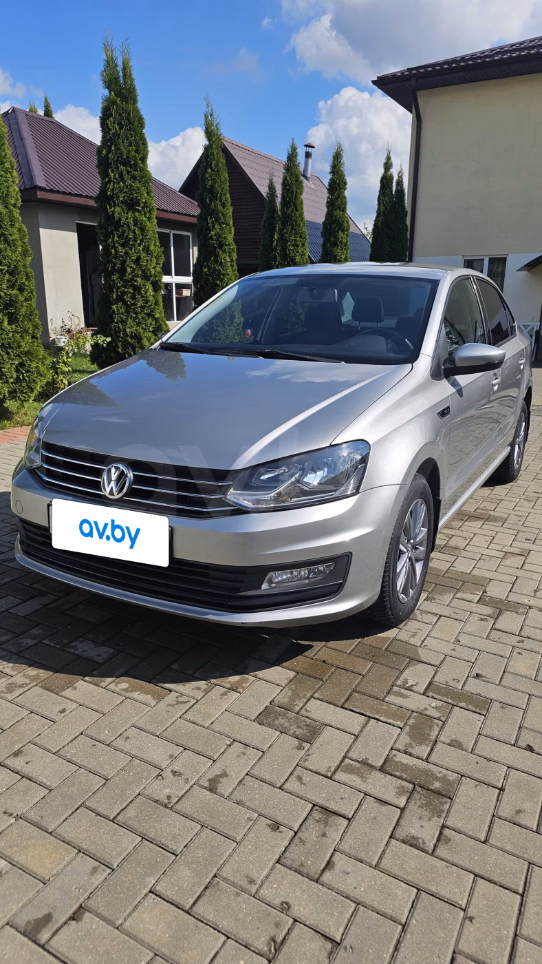 Volkswagen Polo Sedan фото 7