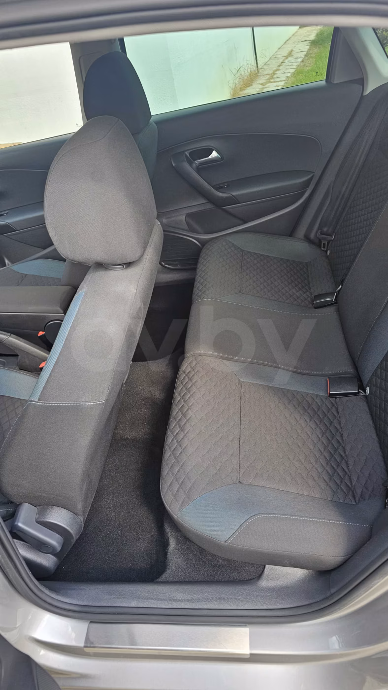 Volkswagen Polo Sedan фото 14
