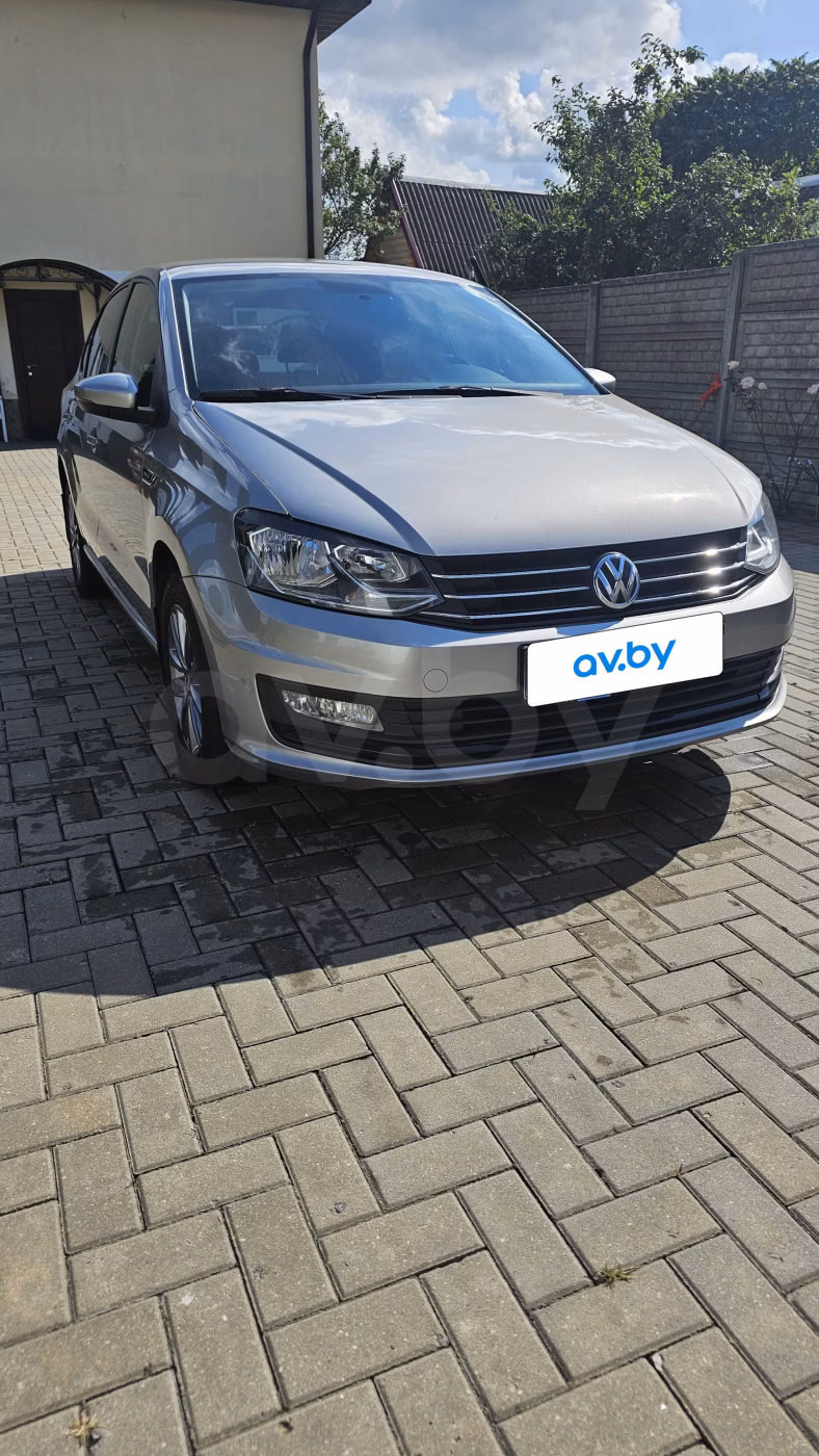Volkswagen Polo Sedan