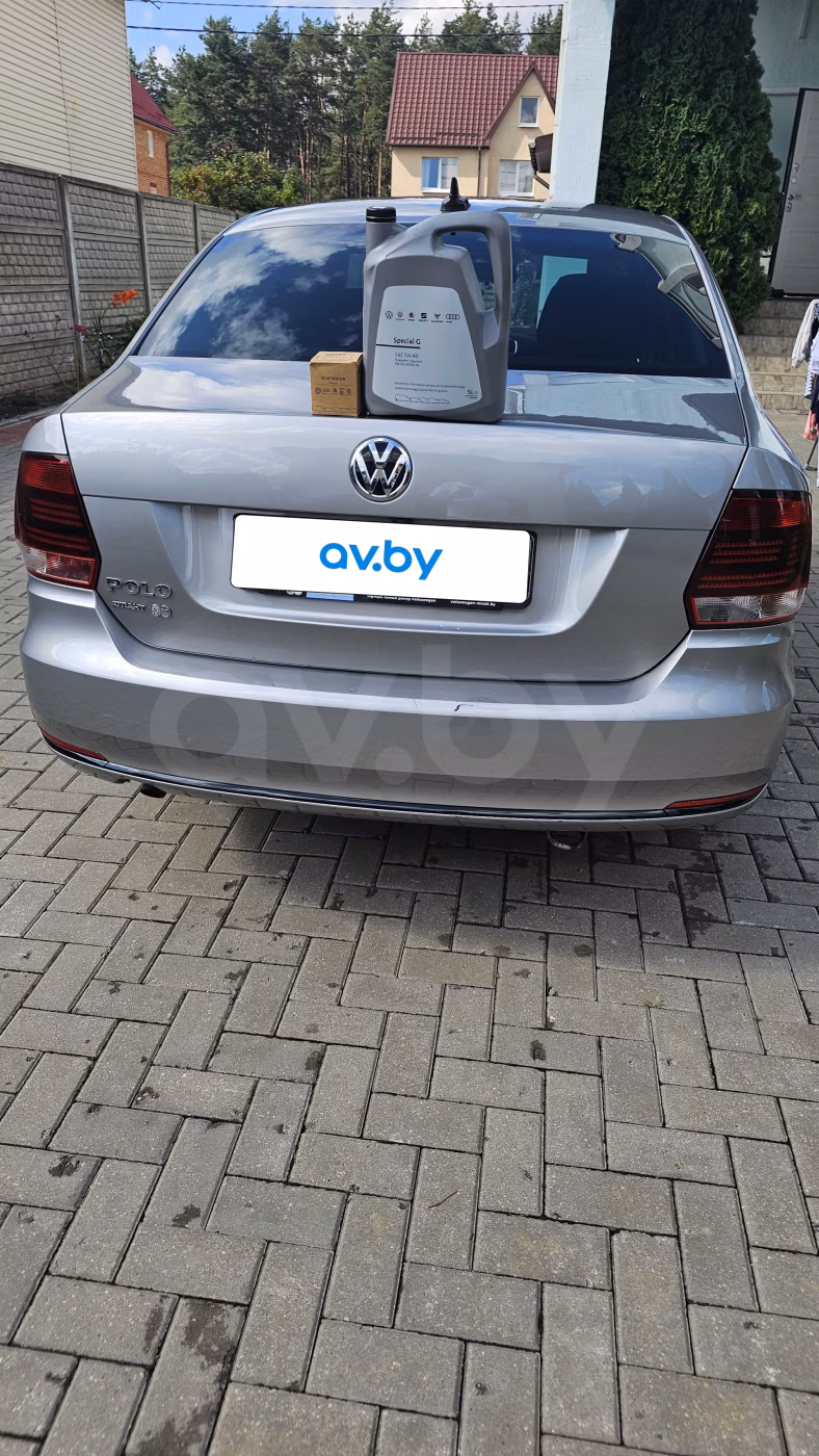 Volkswagen Polo Sedan фото 9