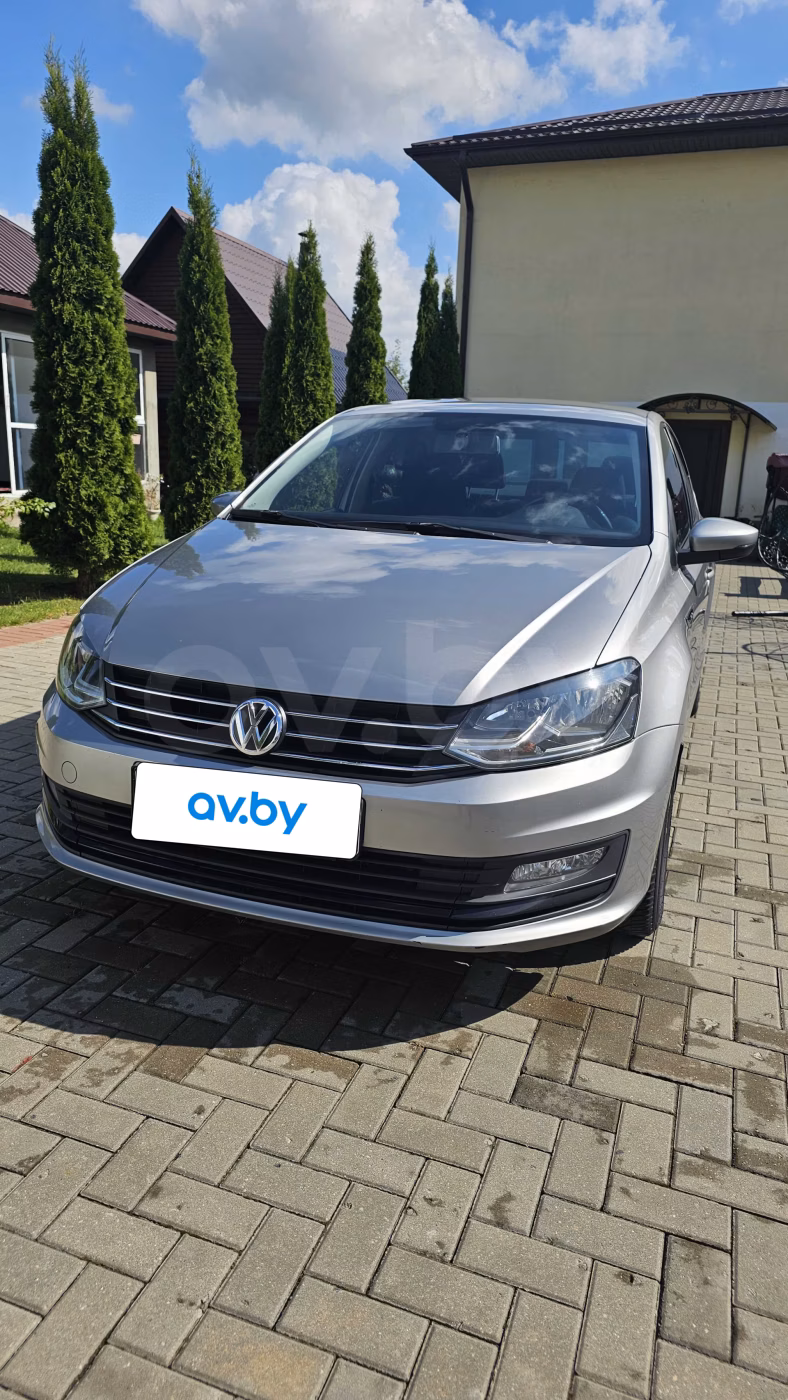 Volkswagen Polo Sedan фото 5