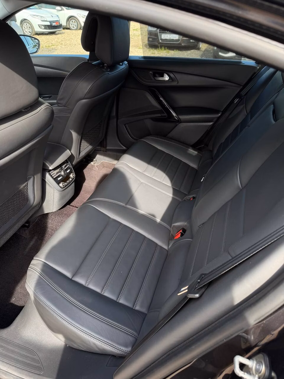 Peugeot 508 фото 11