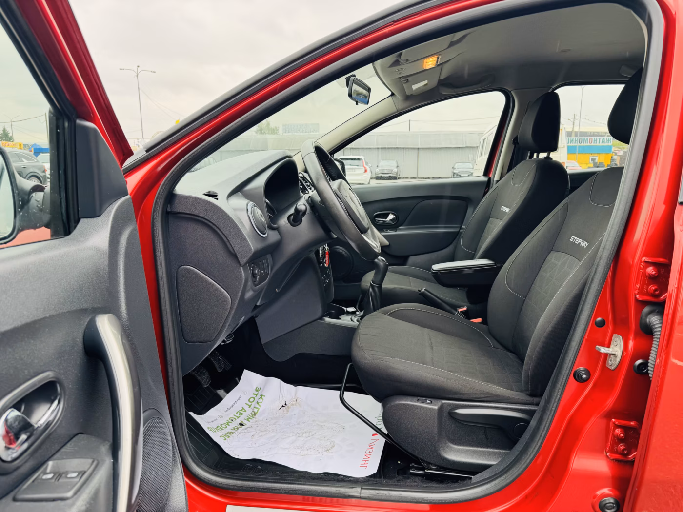 Renault Sandero Stepway фото 5