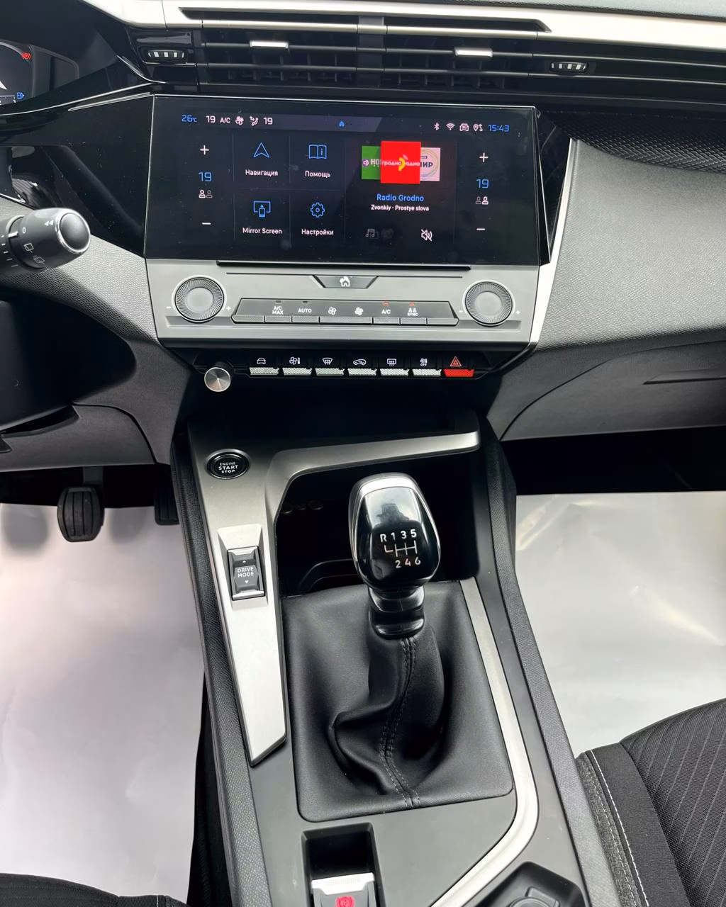 Peugeot 308 фото 11