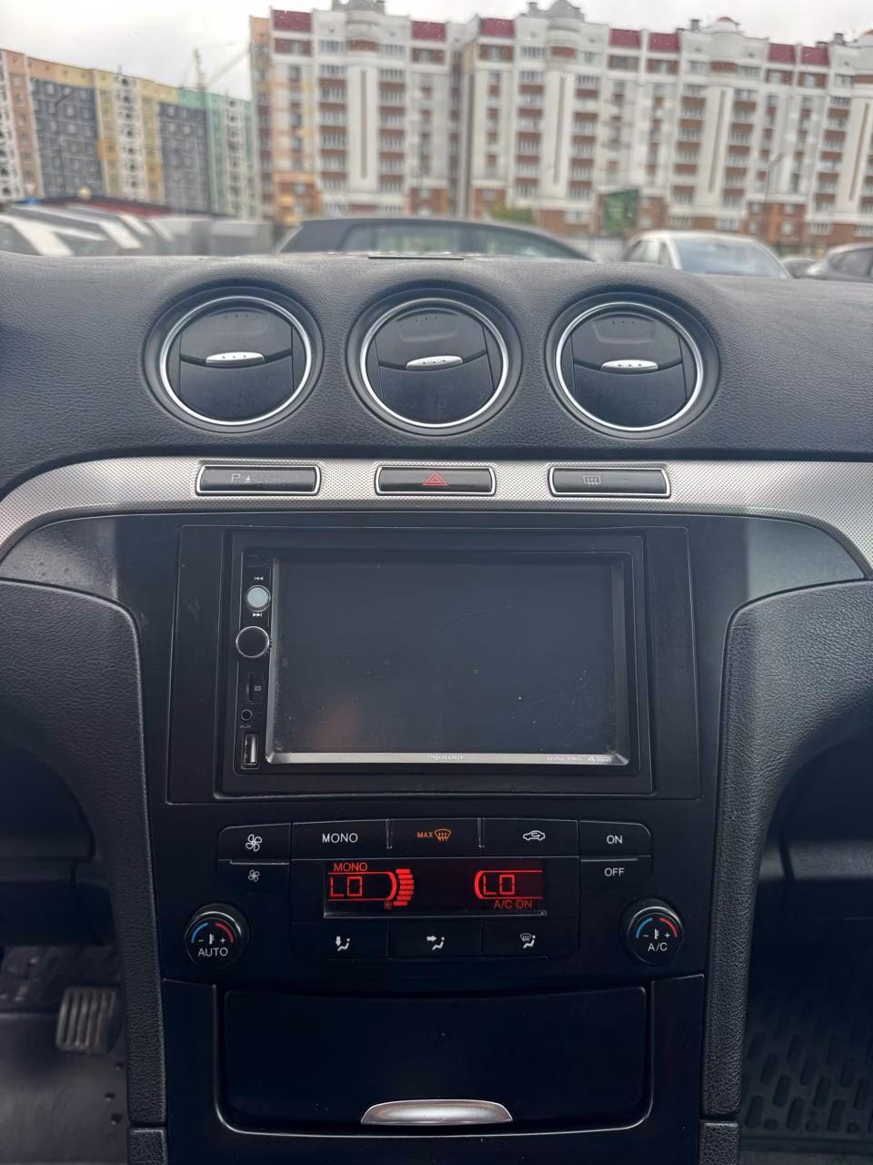 Ford Galaxy фото 20