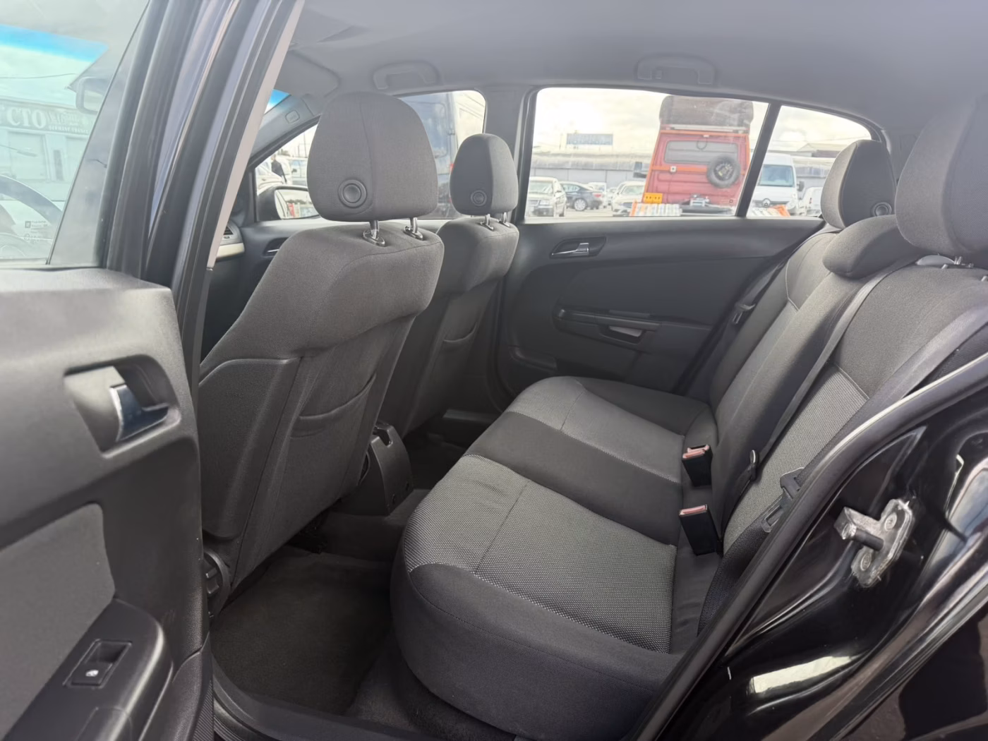 Opel Astra фото 6