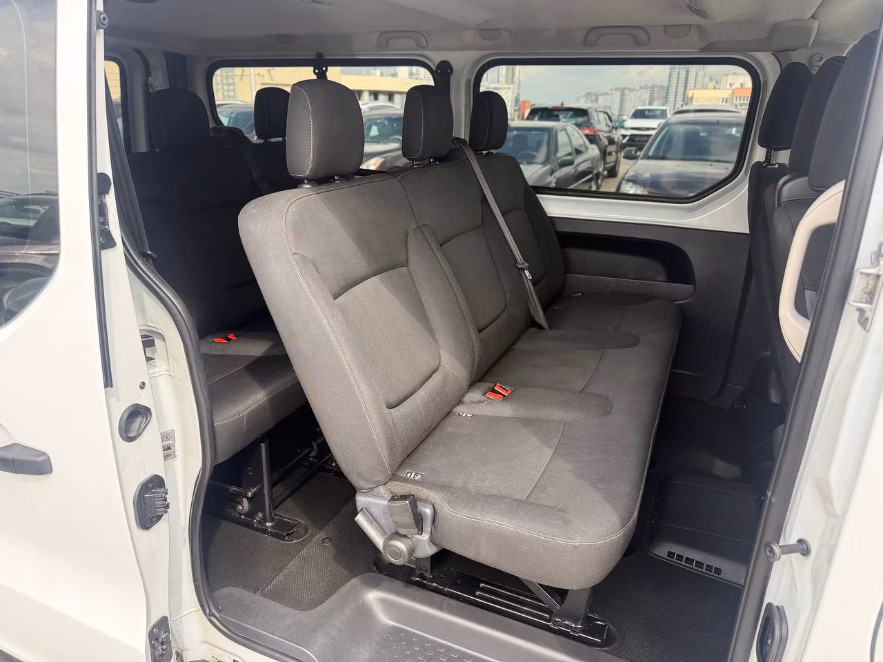 Renault Trafic фото 14
