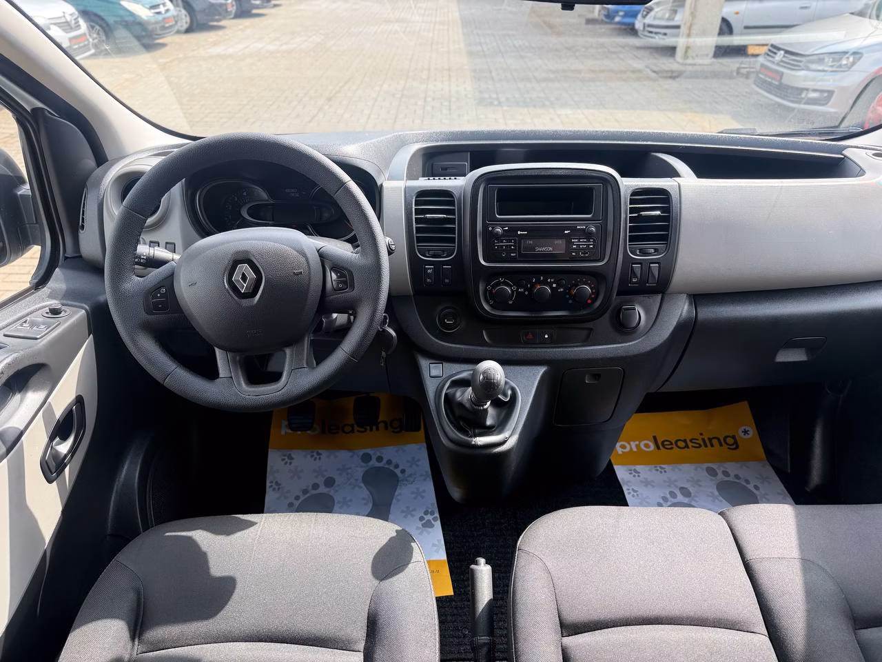 Renault Trafic фото 18