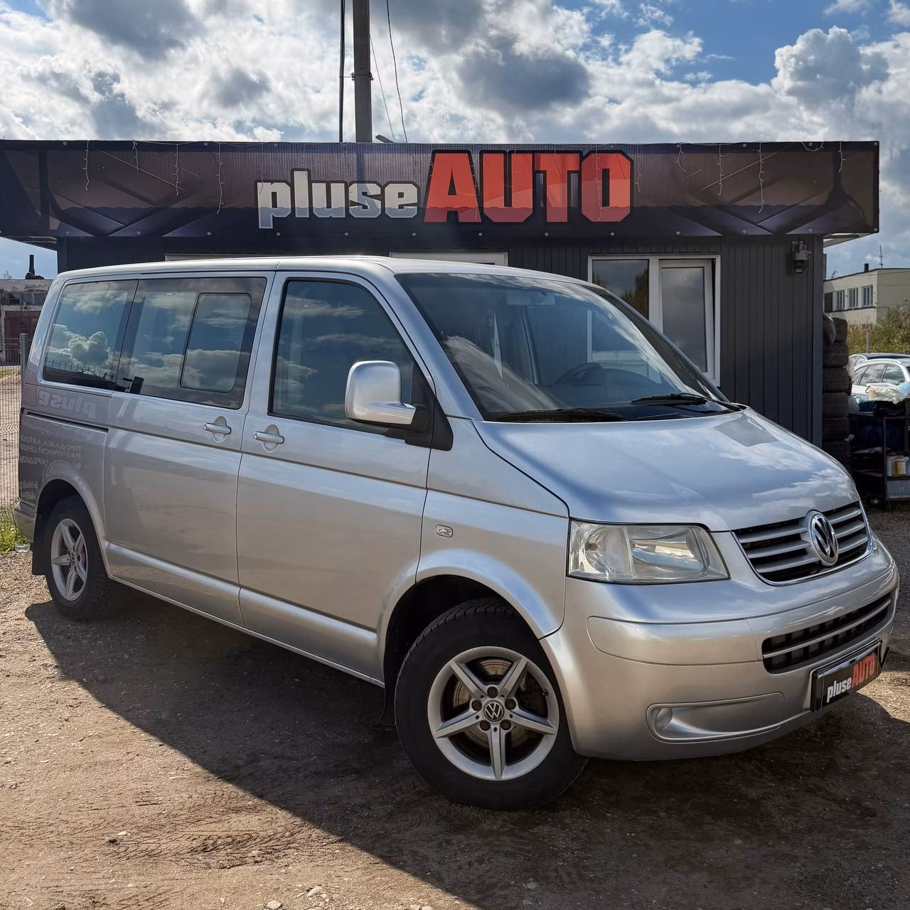 Volkswagen Caravelle фото 2