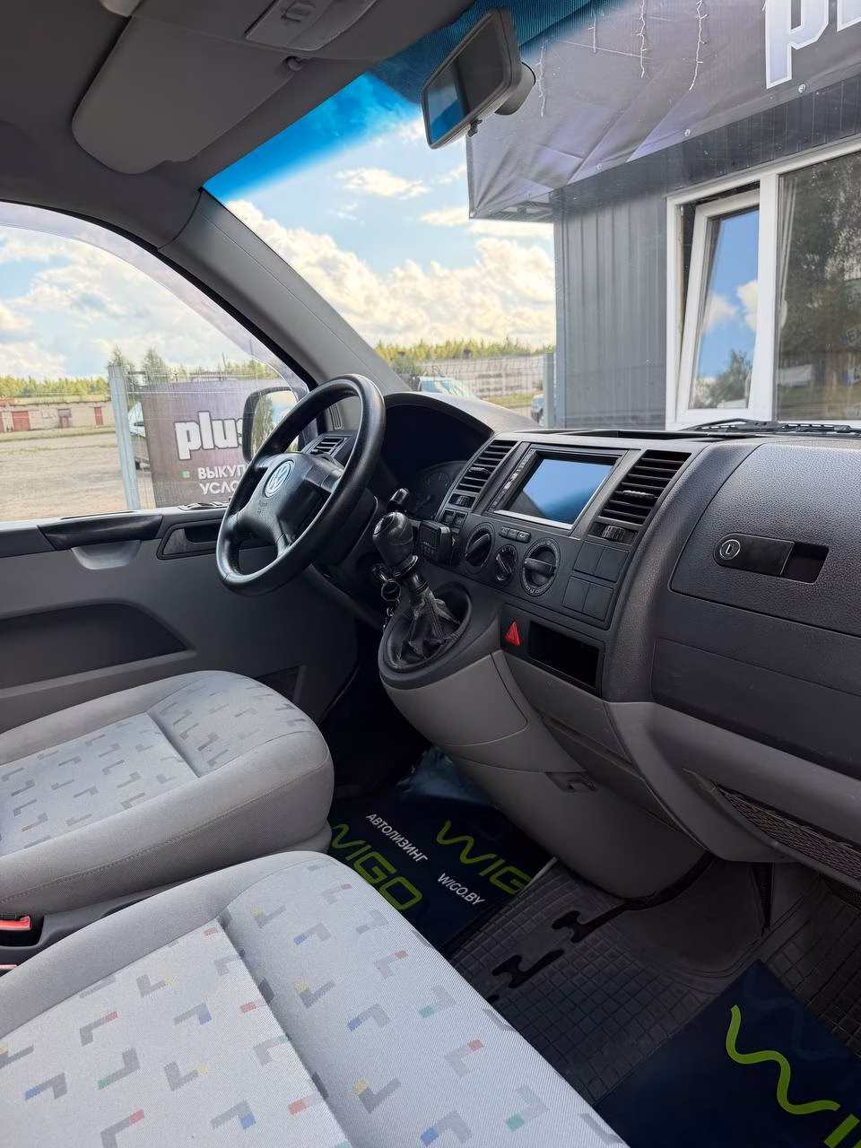 Volkswagen Caravelle фото 11