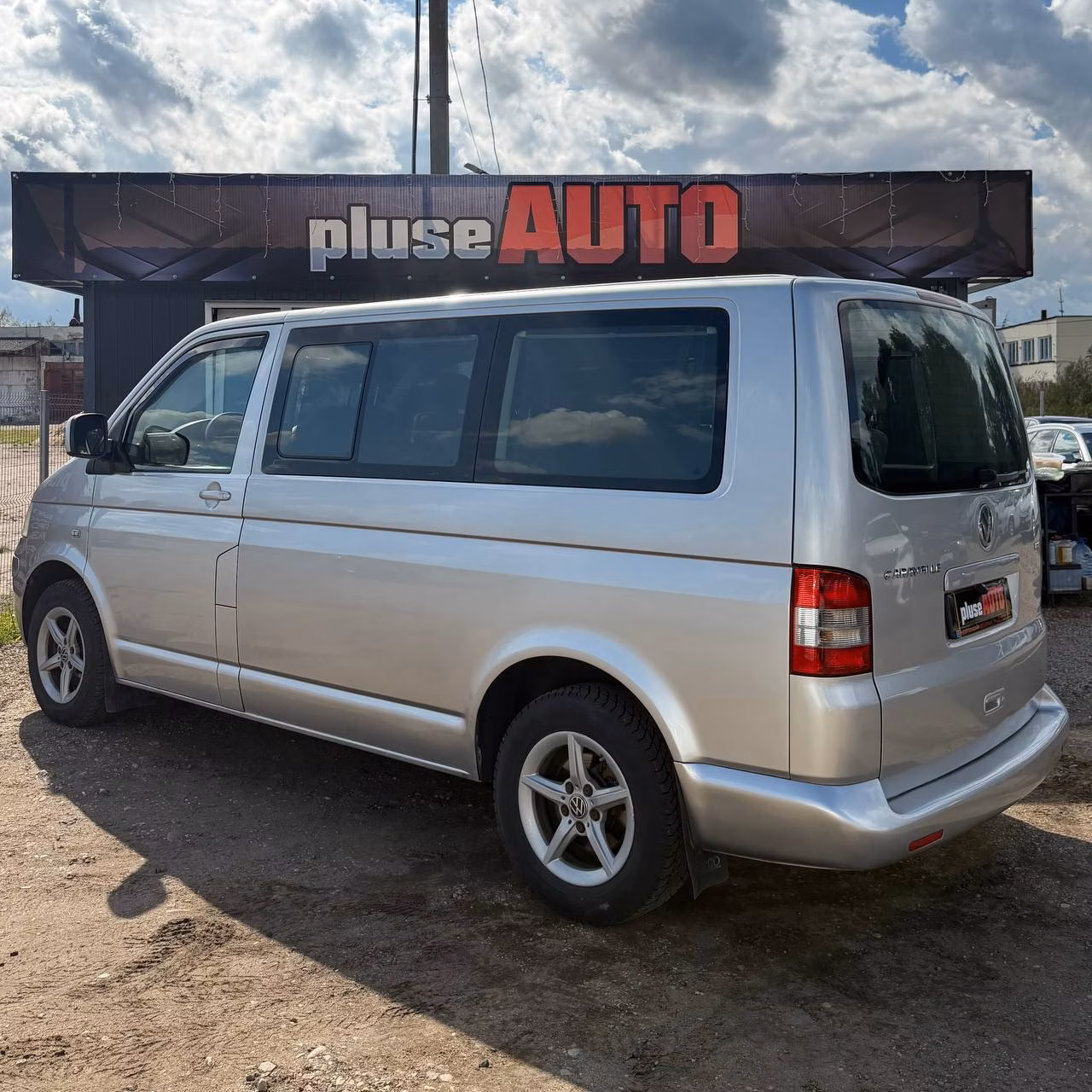 Volkswagen Caravelle фото 4