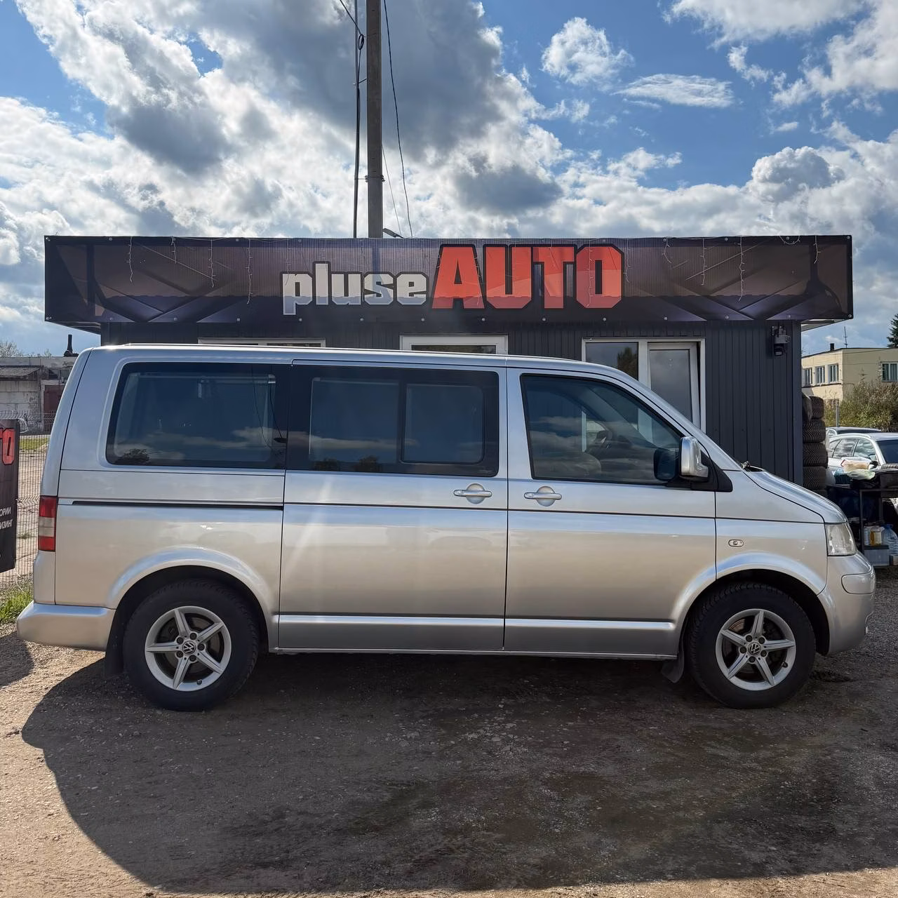 Volkswagen Caravelle фото 8