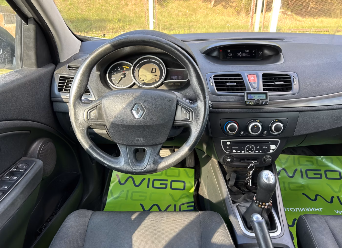 Renault Megane фото 14