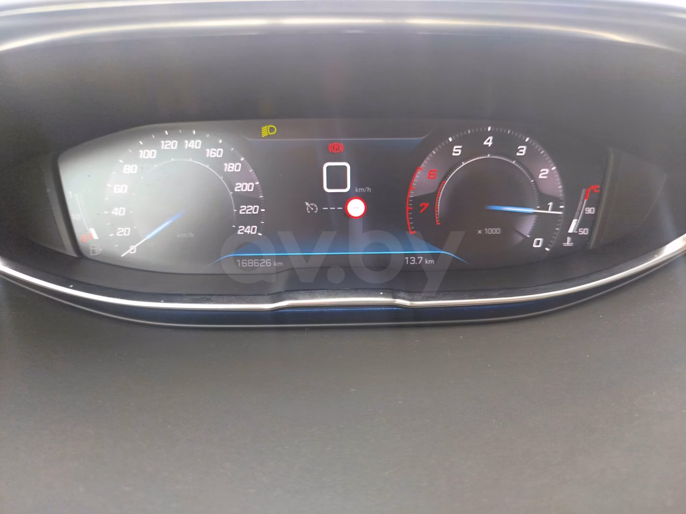 Peugeot 5008 фото 8