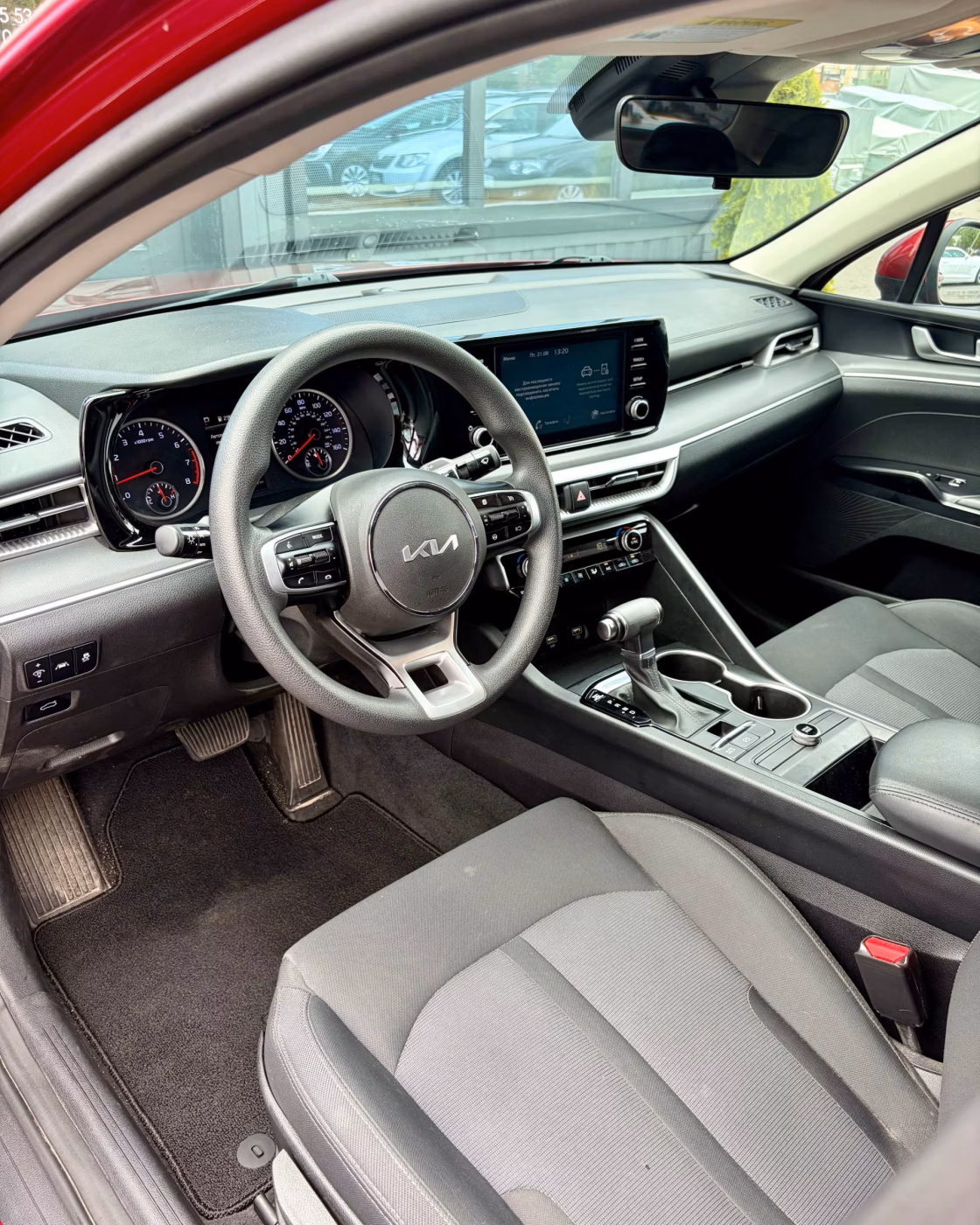 Kia K5 фото 11