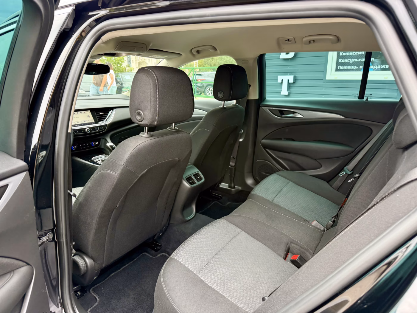 Opel Insignia фото 13