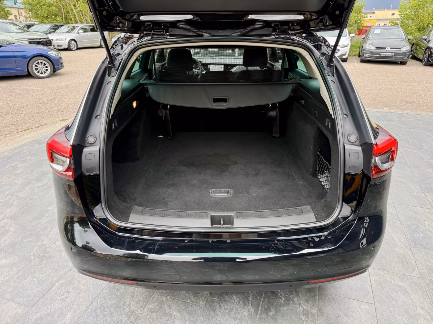 Opel Insignia фото 11