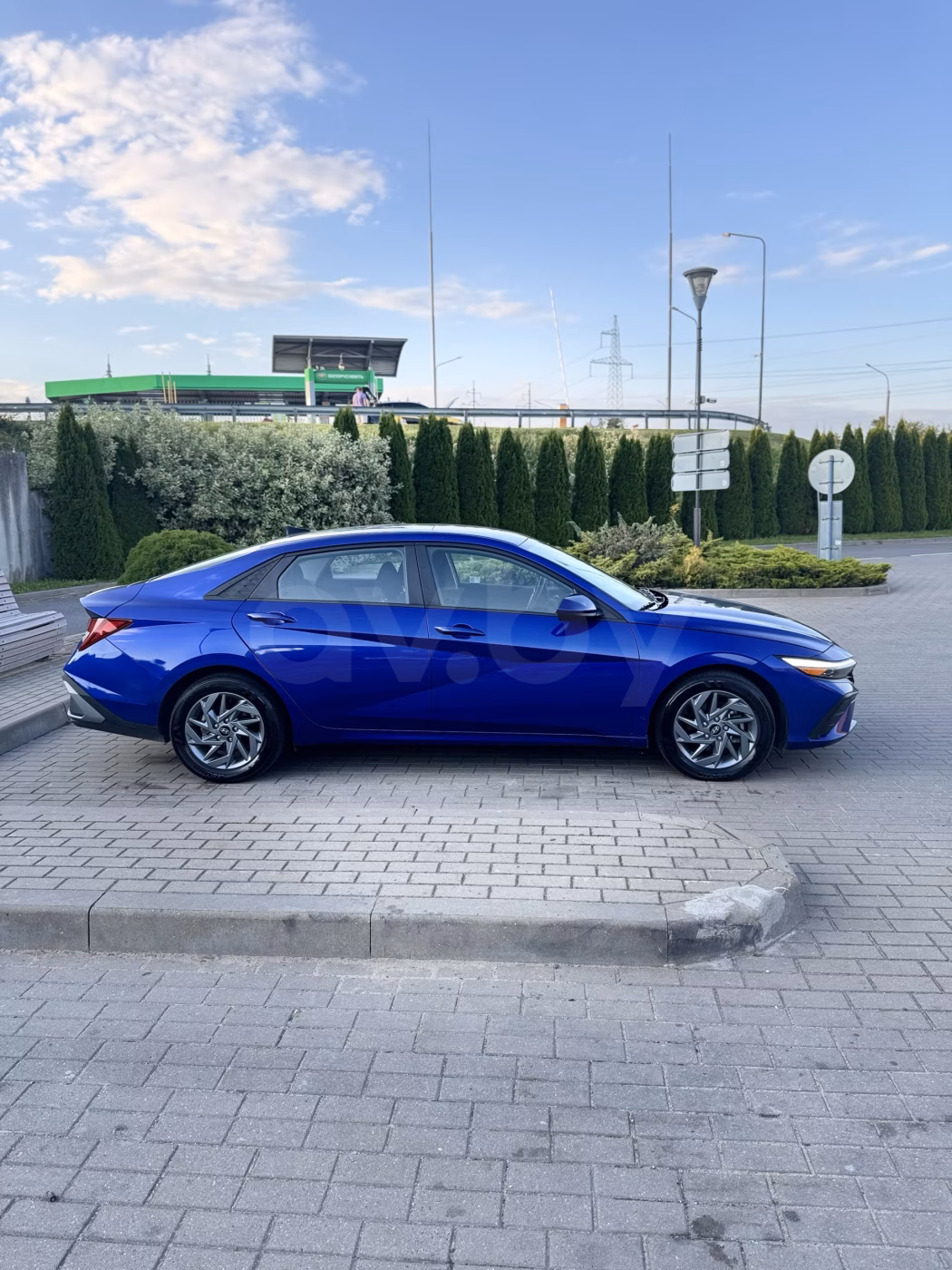 Hyundai Elantra фото 5