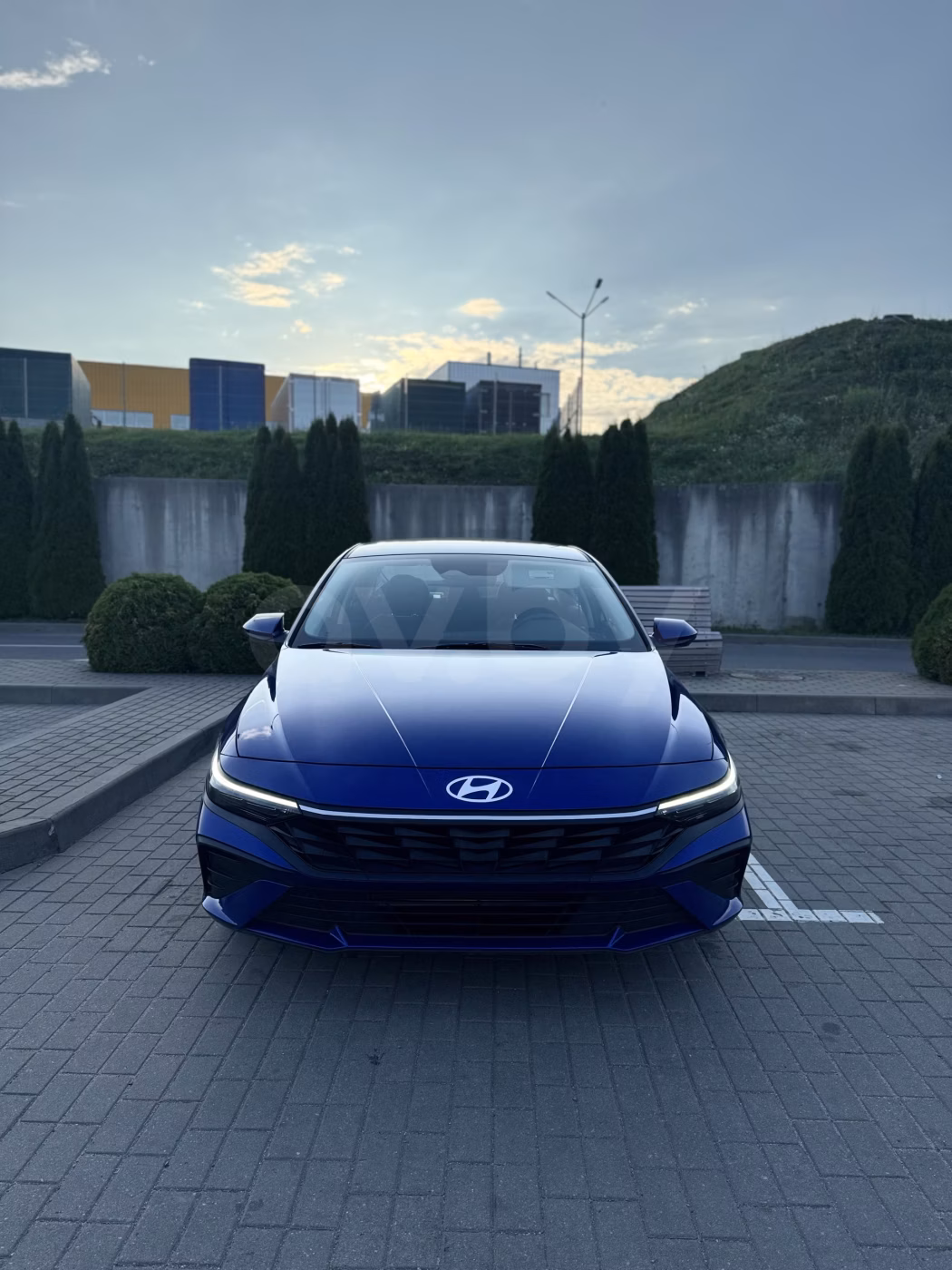 Hyundai Elantra фото 2