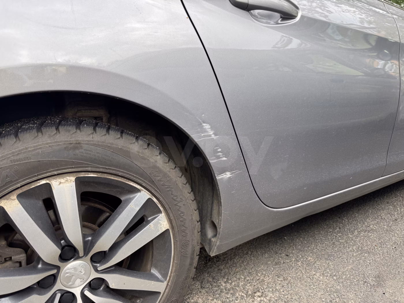 Peugeot 308 фото 8