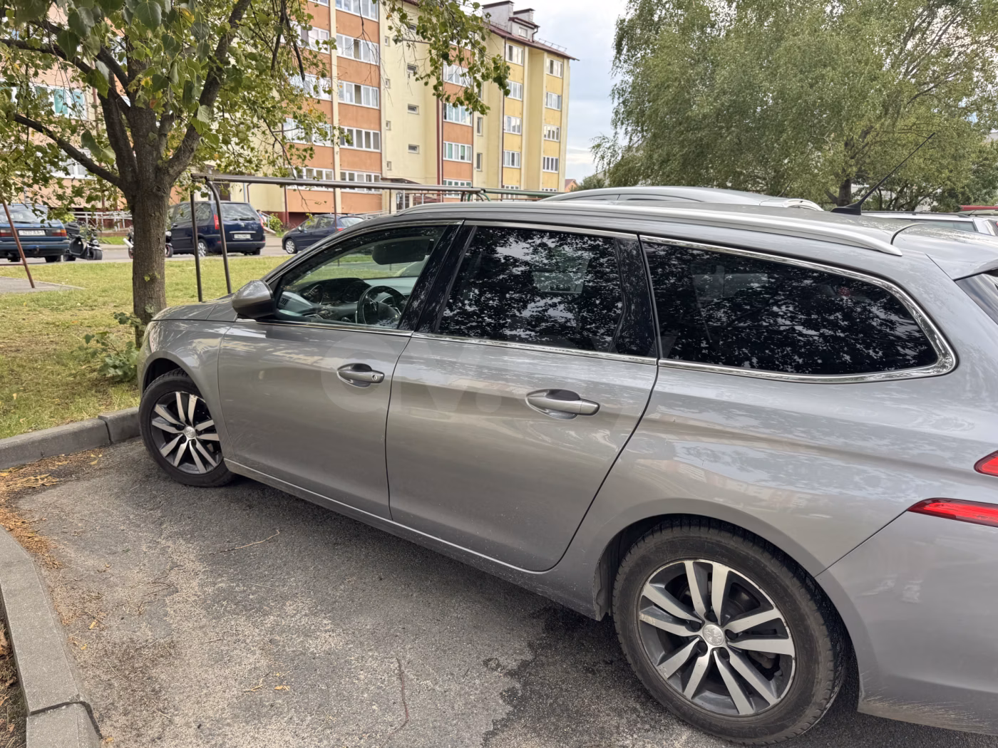 Peugeot 308 фото 9