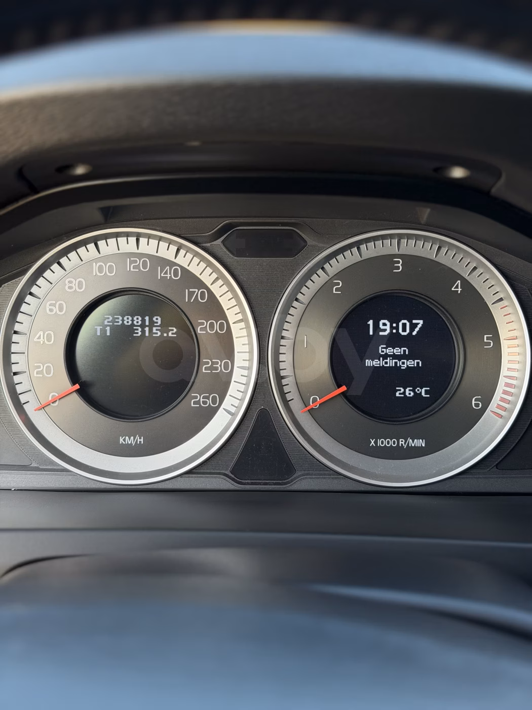 Volvo S60 фото 22