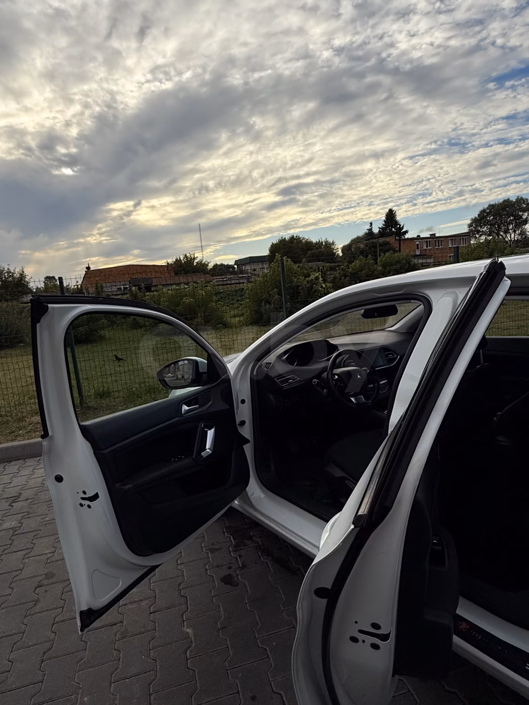 Peugeot 308 фото 16