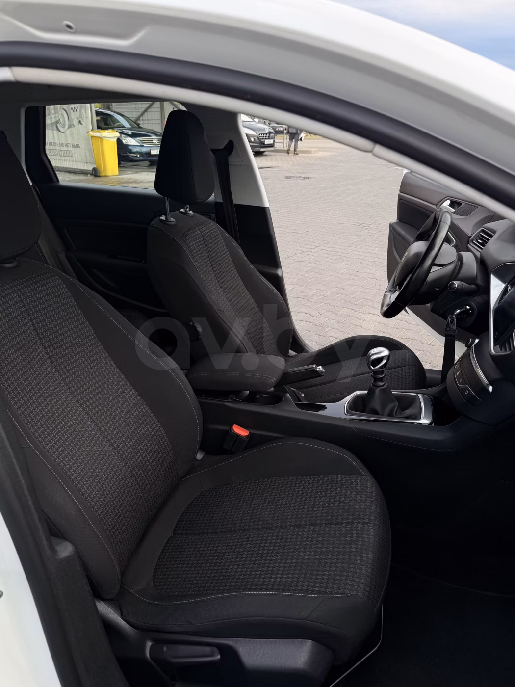 Peugeot 308 фото 13