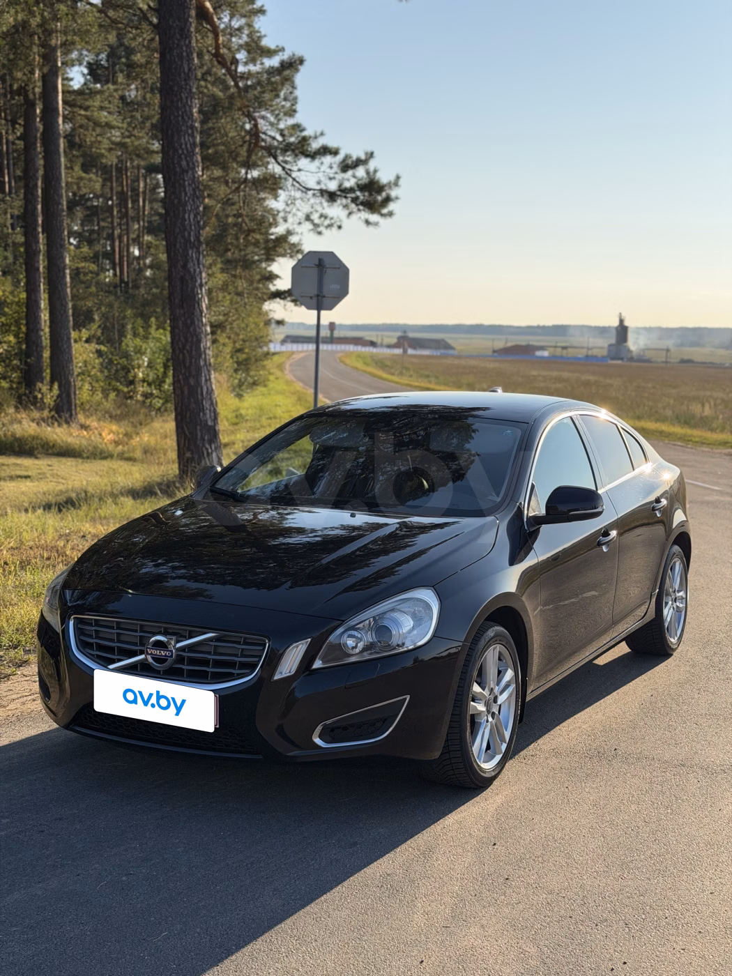 Volvo S60 фото 2