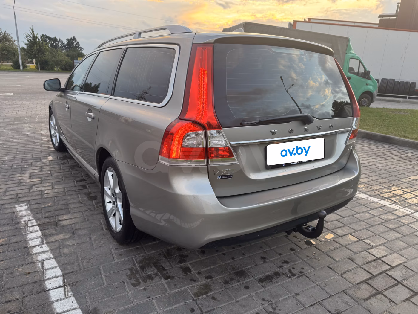 Volvo V70 фото 2