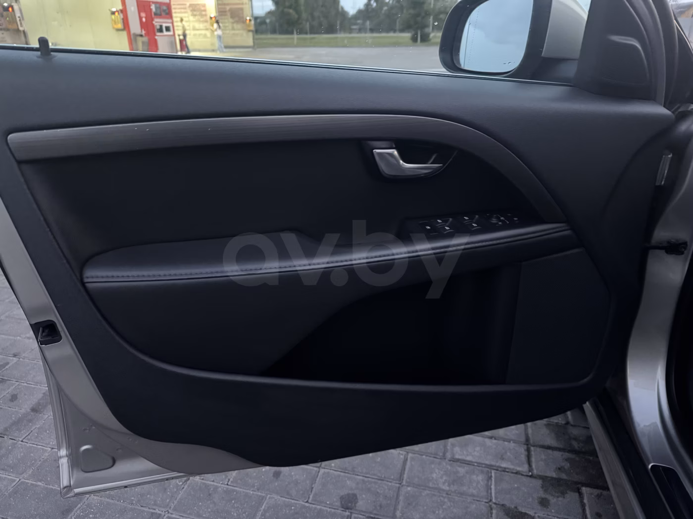Volvo V70 фото 14