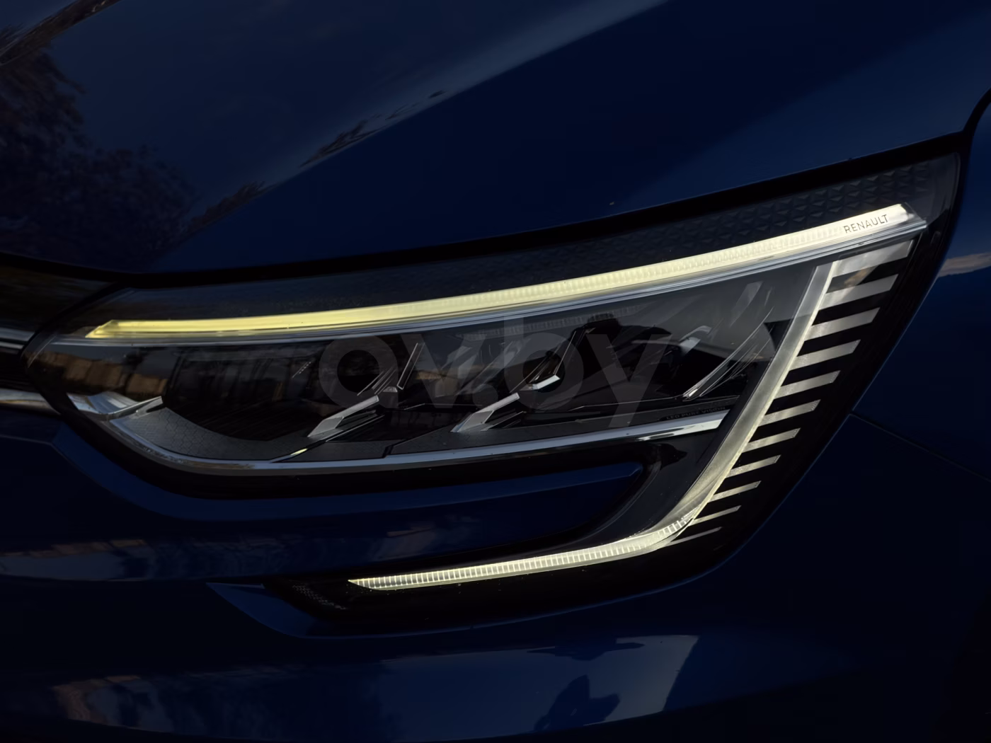 Renault Megane фото 12