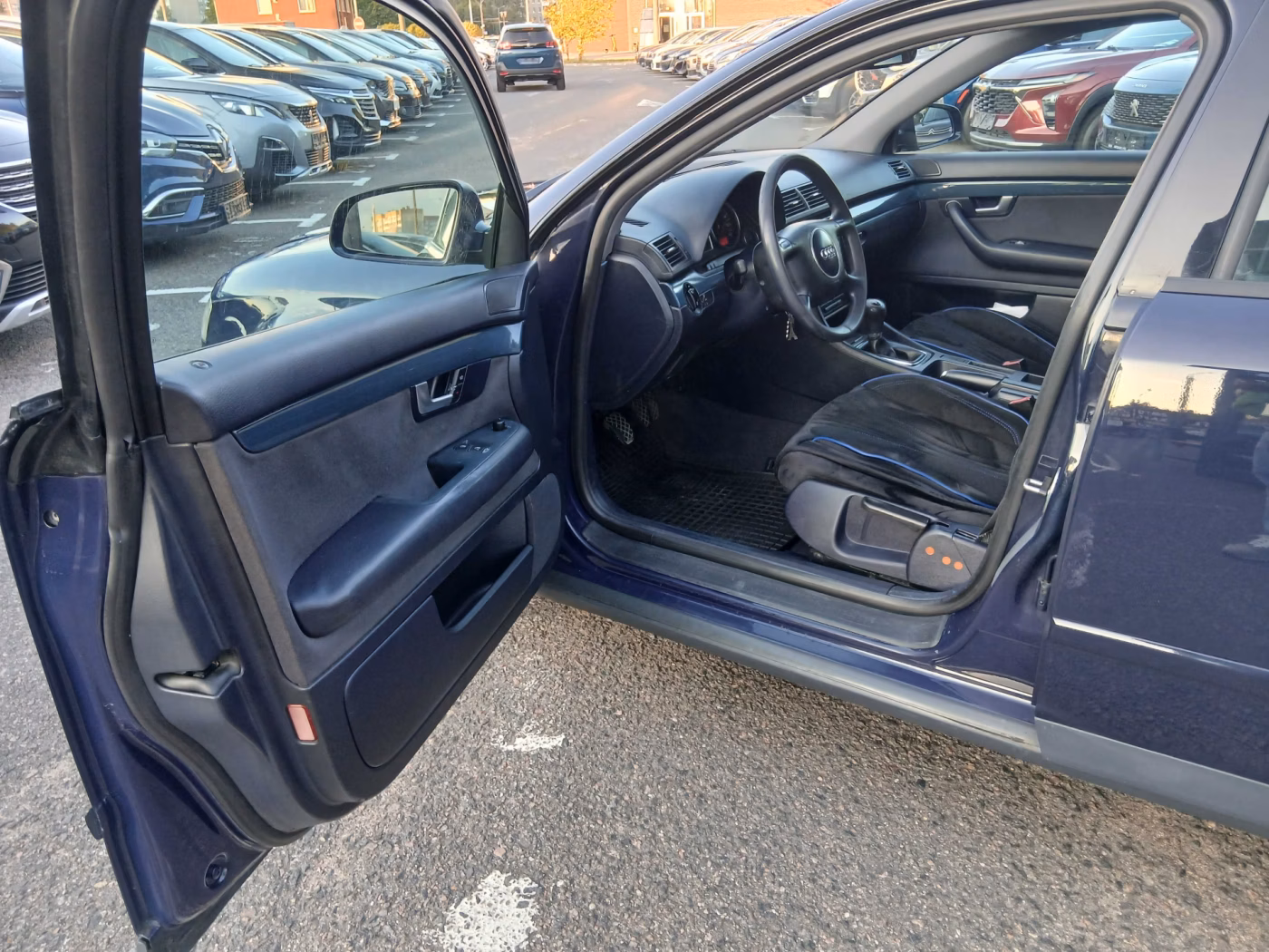 Audi A4 фото 14