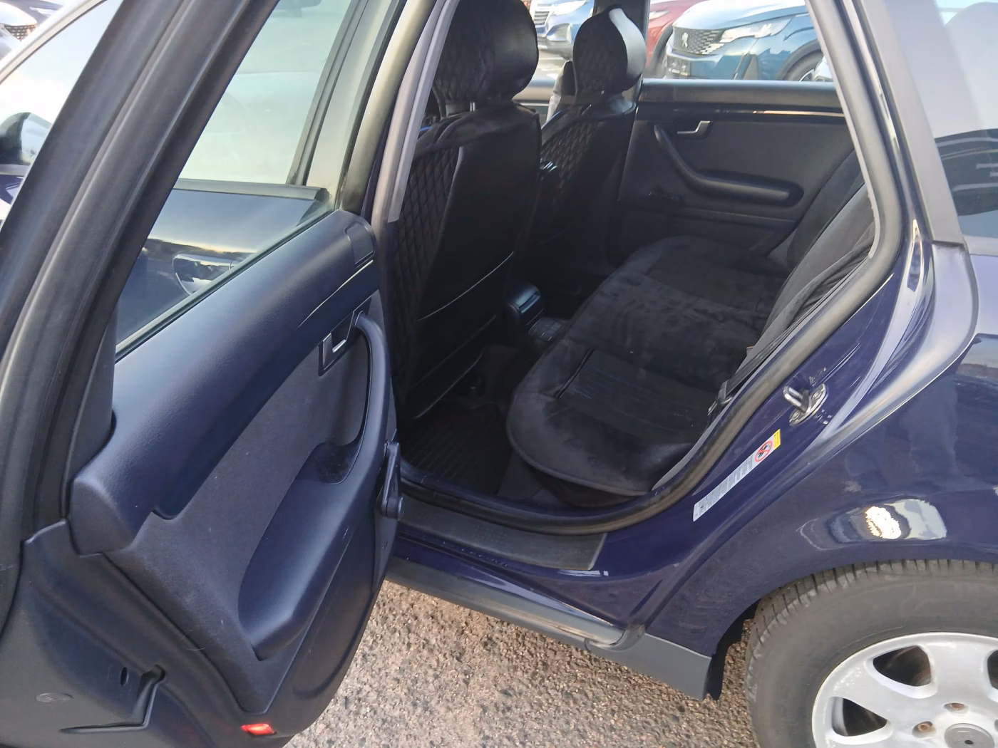 Audi A4 фото 16