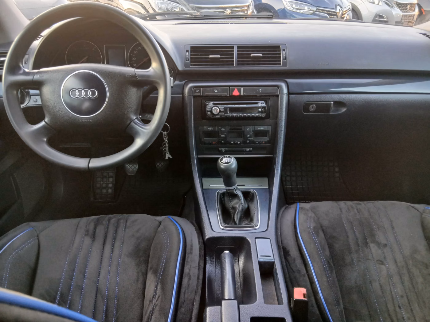 Audi A4 фото 22
