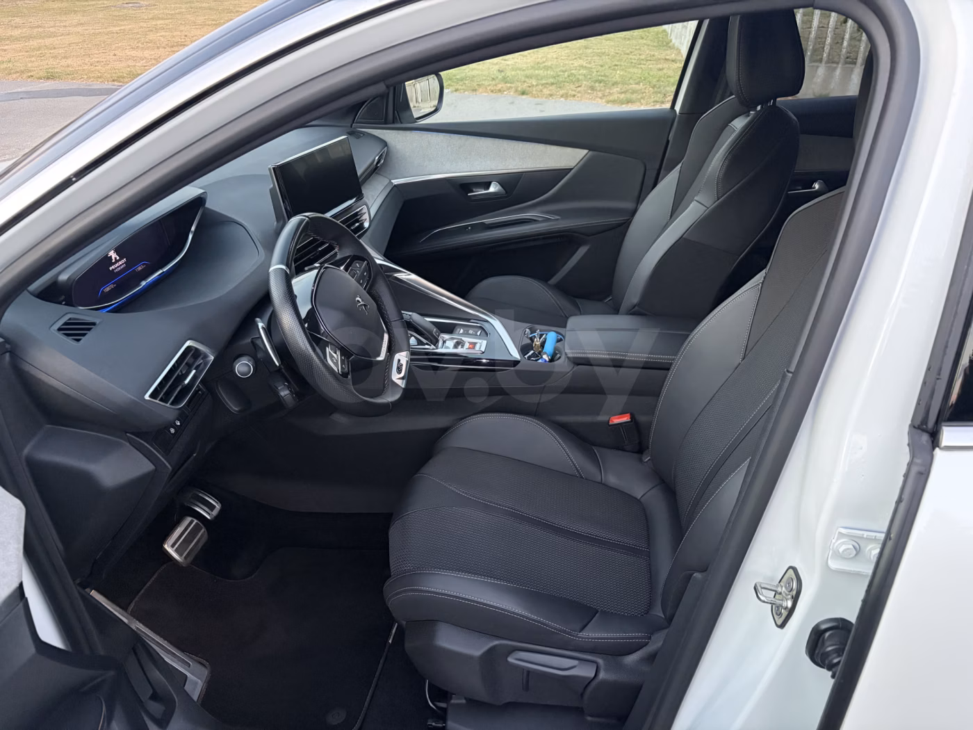 Peugeot 3008 фото 9