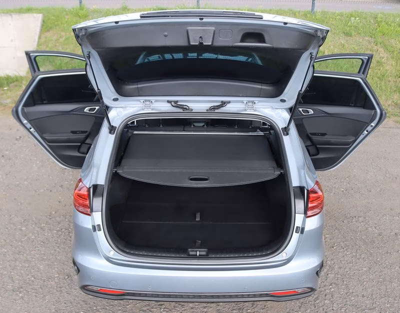 Kia Cee'd фото 29