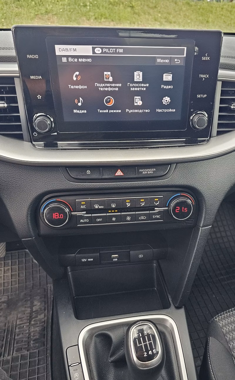 Kia Cee'd фото 11