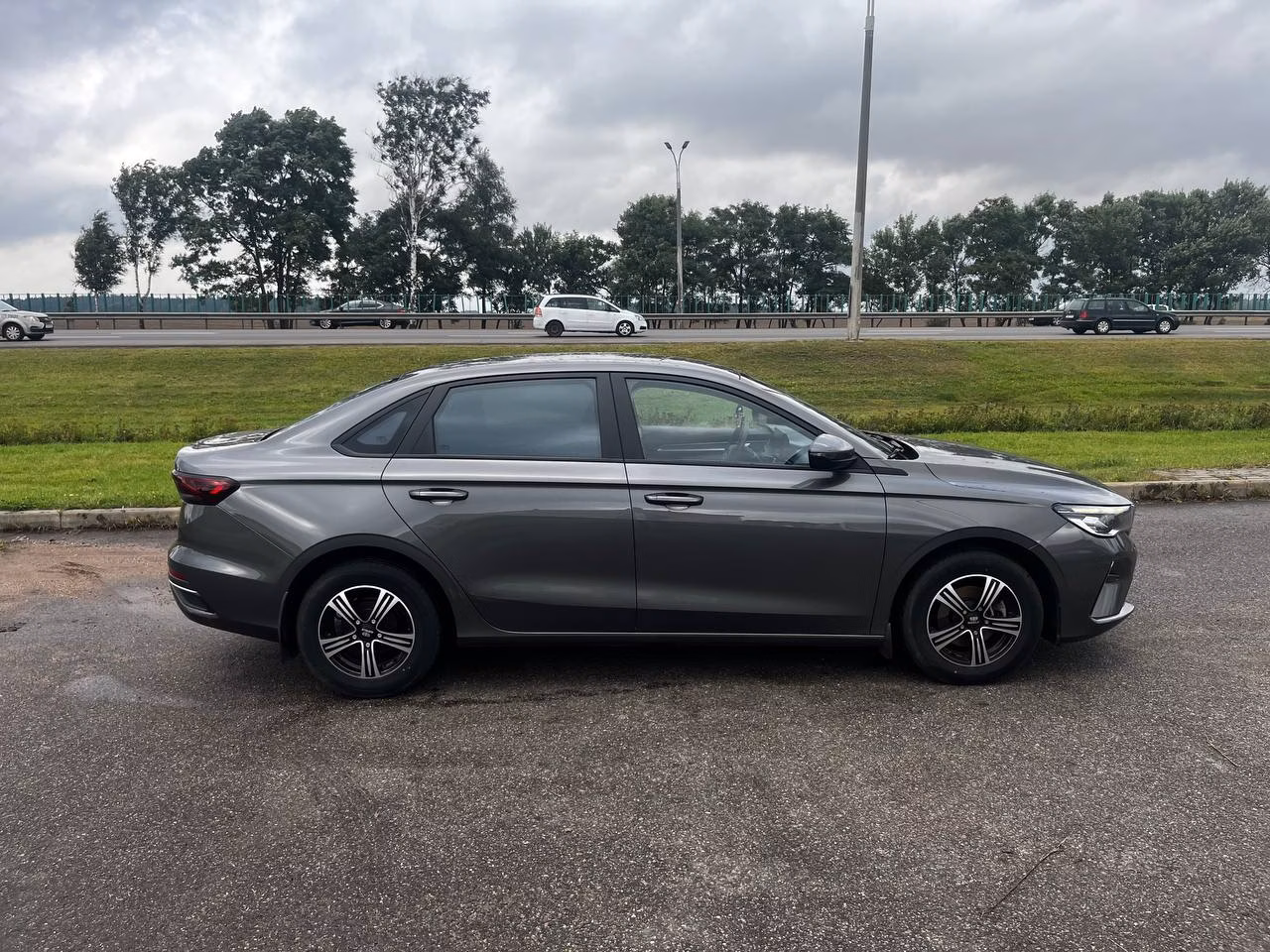 Geely Emgrand фото 2