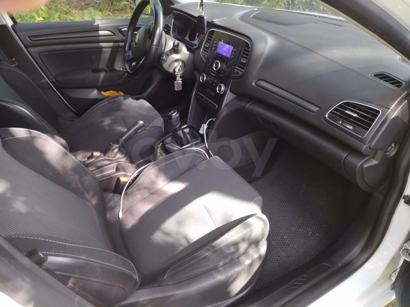 Renault Megane фото 12